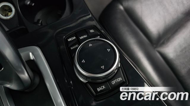 BMW 5-Series 2015 — photo 36