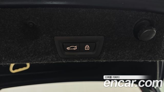 BMW 5-Series 2015 — photo 38