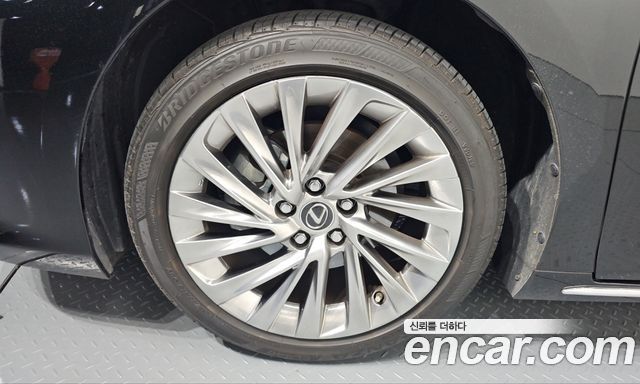 Lexus ES 2026 — photo 5