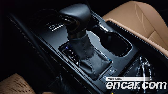 Lexus ES 2026 — photo 12