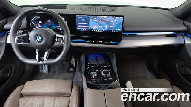 BMW 5-Series 2024 — photo 10