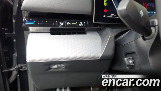 BMW 5-Series 2024 — photo 27