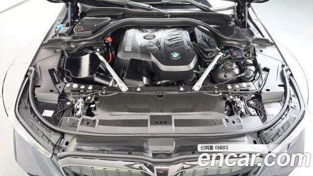 BMW 5-Series 2024 — photo 30