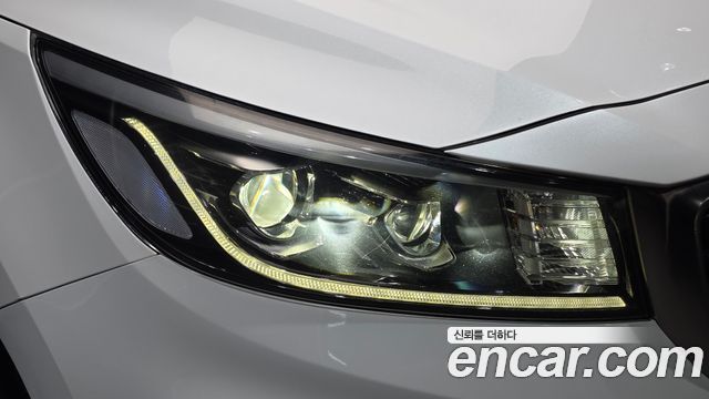 Kia Canival 2019 — photo 8