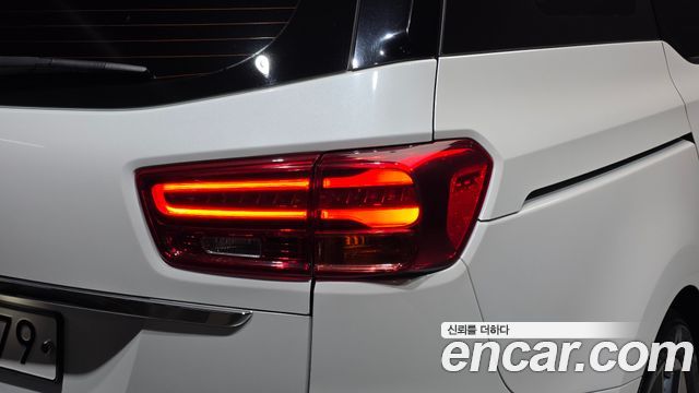 Kia Canival 2019 — photo 9