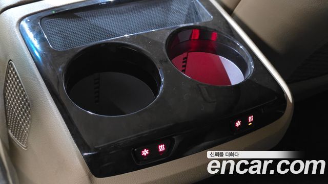Kia Canival 2019 — photo 27