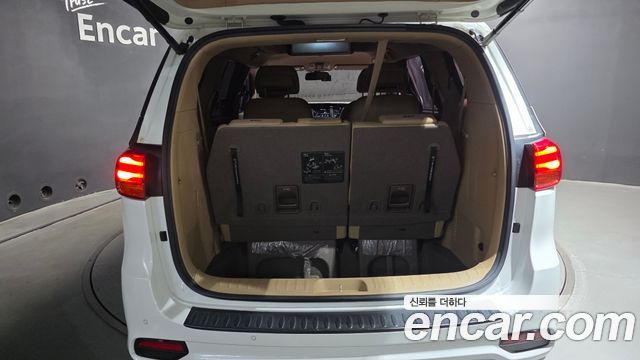 Kia Canival 2019 — photo 32