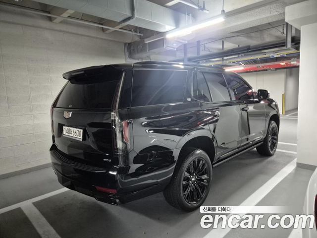 Cadillac Escalade 2023 — photo 3