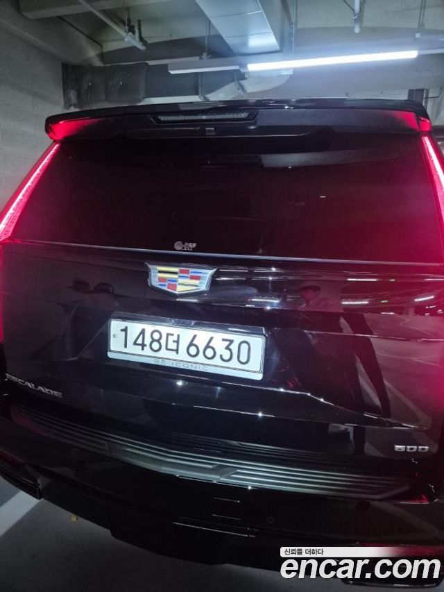 Cadillac Escalade 2023 — photo 4