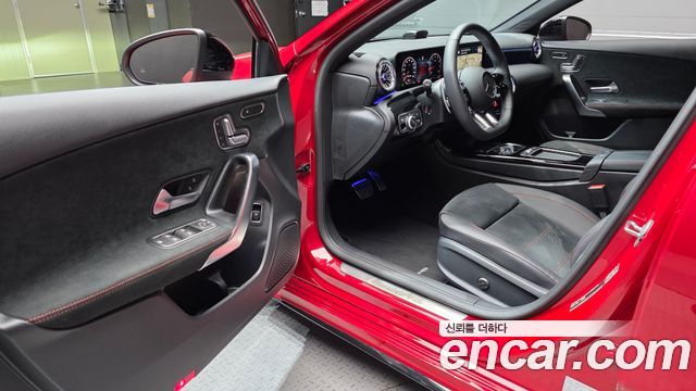 Mercedes-Benz A-Class 2024 — photo 13