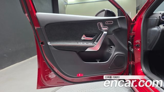 Mercedes-Benz A-Class 2024 — photo 14