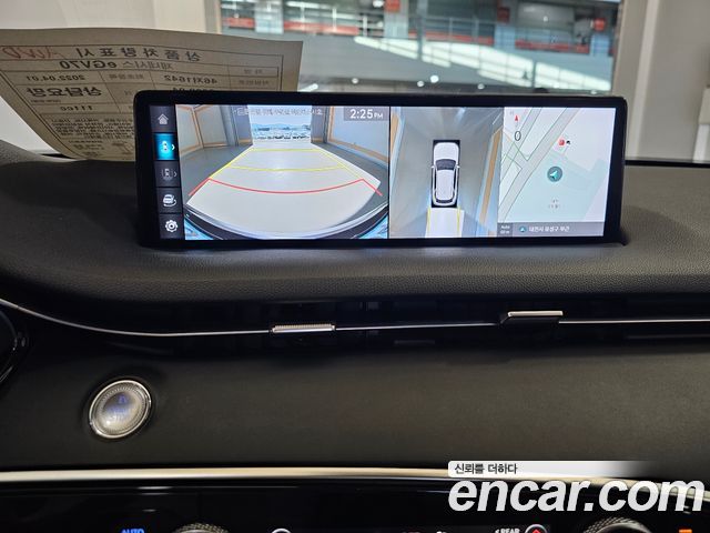 Genesis GV70 2022 — photo 13