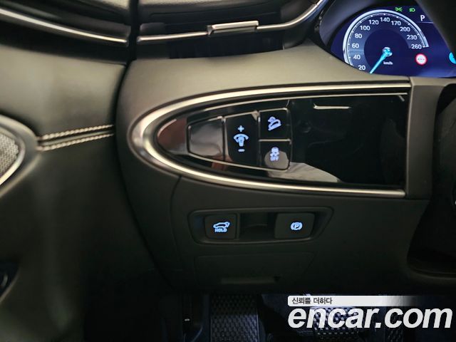 Genesis GV70 2022 — photo 19