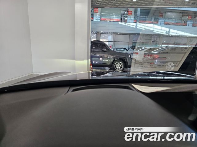 Genesis GV70 2022 — photo 20
