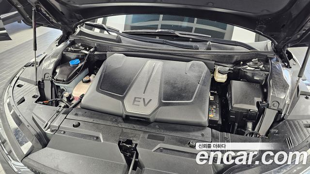 Kia EV6 2023 — photo 6