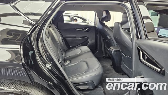 Kia EV6 2023 — photo 12