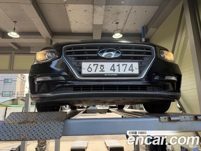 Hyundai Grandeur 2017 — photo 1