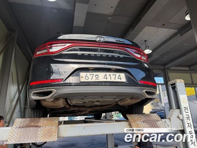 Hyundai Grandeur 2017 — photo 2