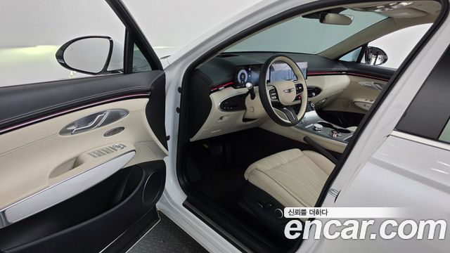 Genesis GV70 2025 — photo 10