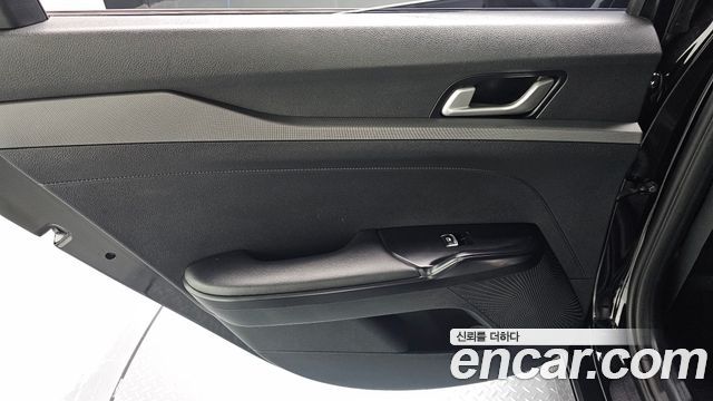 Kia K5 2023 — photo 15