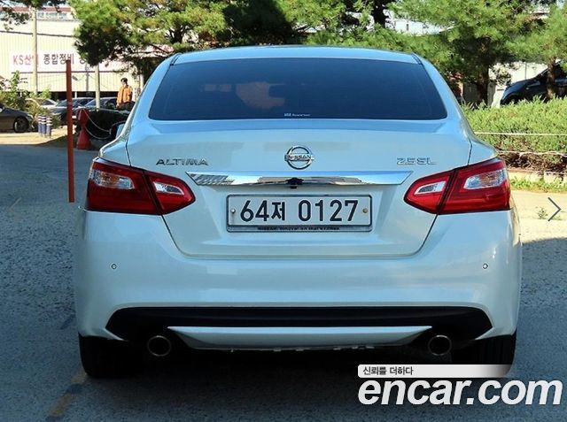 Nissan Altima 2017 — photo 4