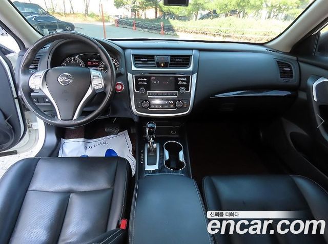 Nissan Altima 2017 — photo 7