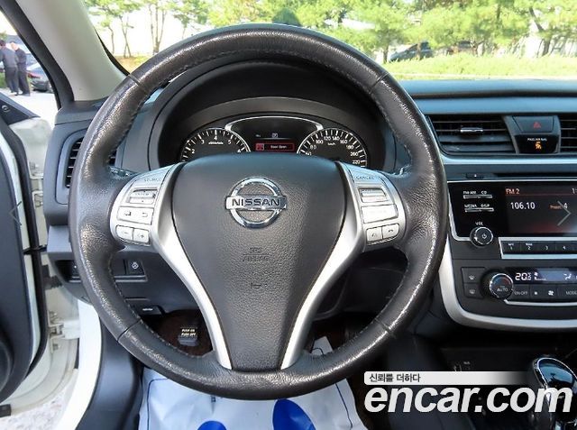 Nissan Altima 2017 — photo 8