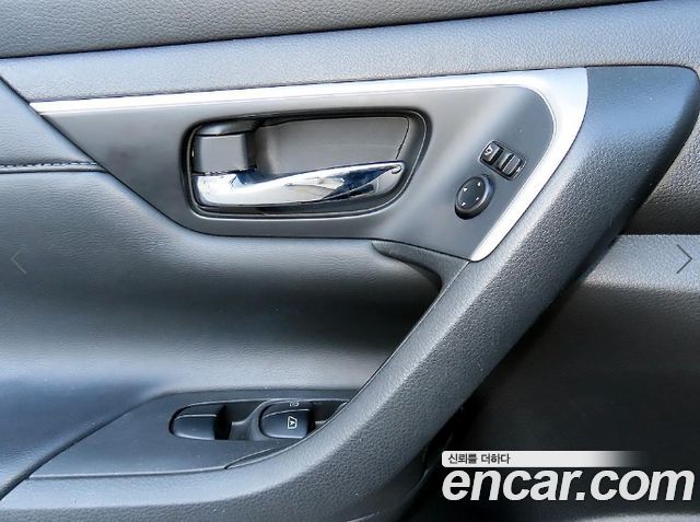 Nissan Altima 2017 — photo 11