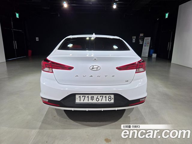Hyundai AVANTE 2020 — photo 5