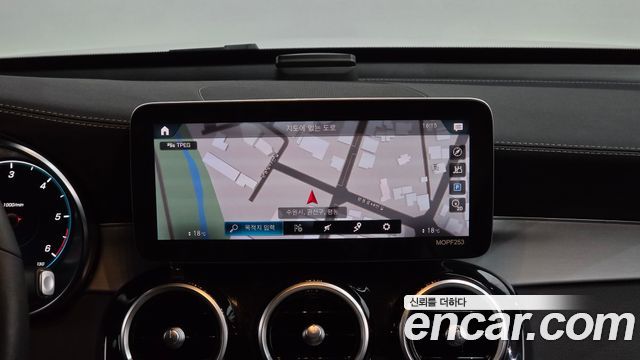 Mercedes-Benz GLC-Class 2020 — photo 18
