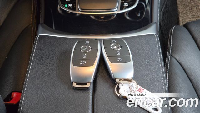 Mercedes-Benz GLC-Class 2020 — photo 21