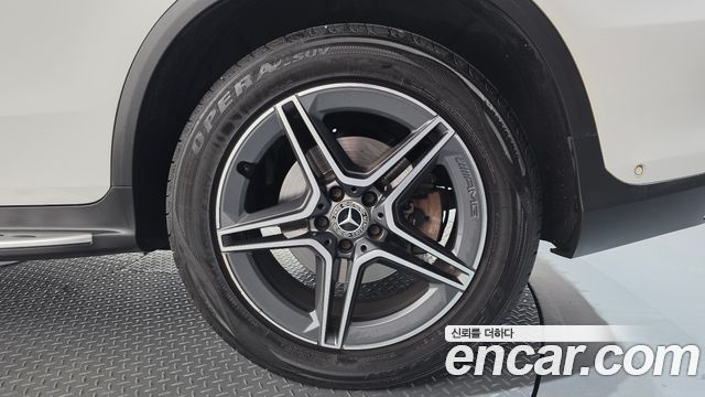 Mercedes-Benz GLC-Class 2020 — photo 7