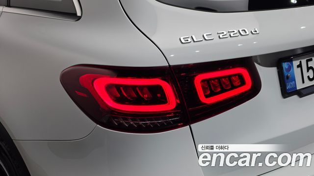 Mercedes-Benz GLC-Class 2020 — photo 9