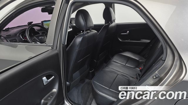 Kia morning 2016 — photo 12