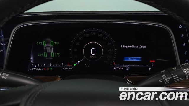Cadillac Escalade 2021 — photo 8