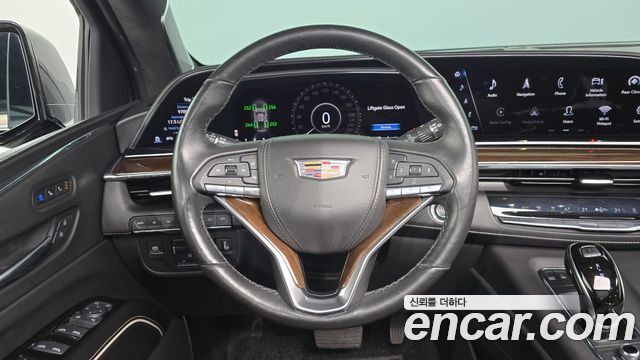 Cadillac Escalade 2021 — photo 12