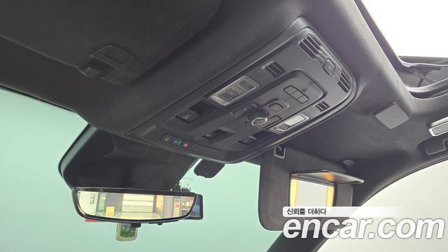 Cadillac Escalade 2021 — photo 16