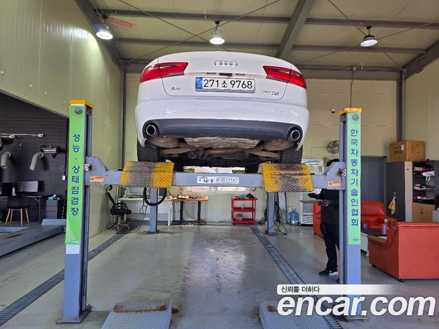Audi A6 2014 — photo 2