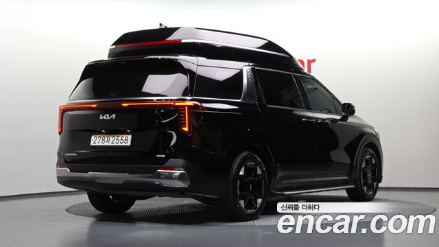 Kia Canival 2025 — photo 2
