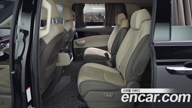 Kia Canival 2025 — photo 17