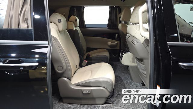 Kia Canival 2025 — photo 18