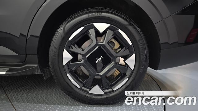 Kia Canival 2025 — photo 7