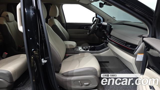 Kia Canival 2025 — photo 16