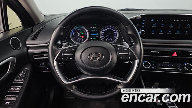 Hyundai Sonata 2022 — photo 19