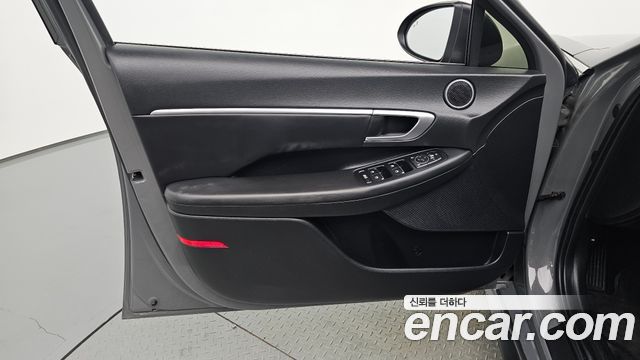 Hyundai Sonata 2022 — photo 14