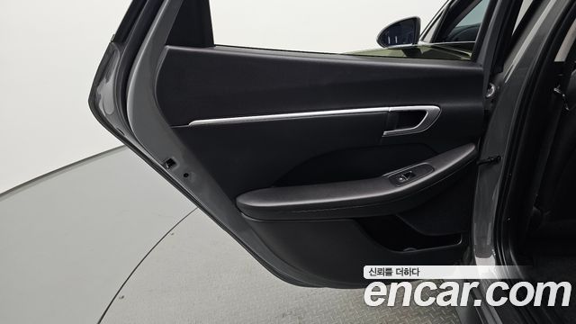Hyundai Sonata 2022 — photo 15