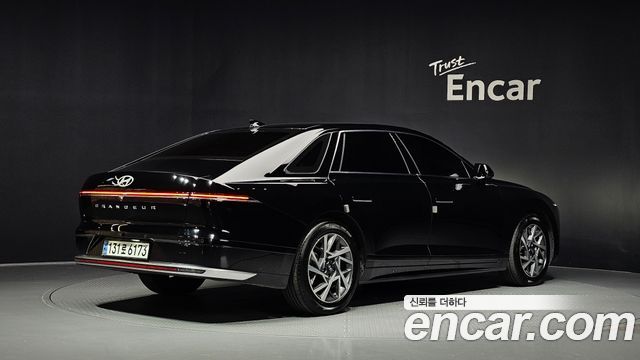 Hyundai Grandeur 2023 — photo 2