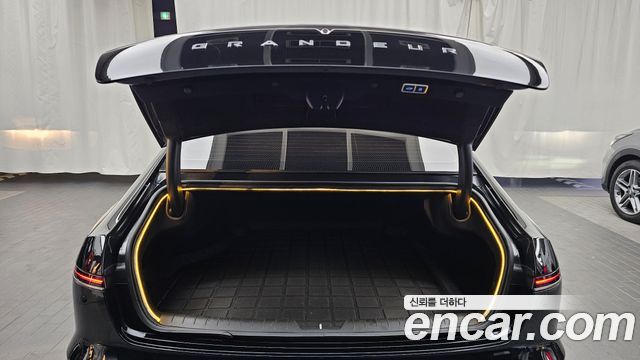 Hyundai Grandeur 2023 — photo 25
