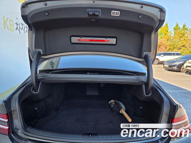 Genesis G80 2023 — photo 7