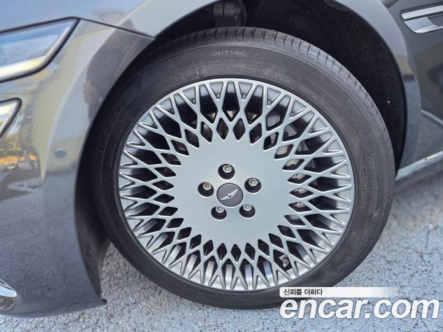 Genesis G80 2023 — photo 15